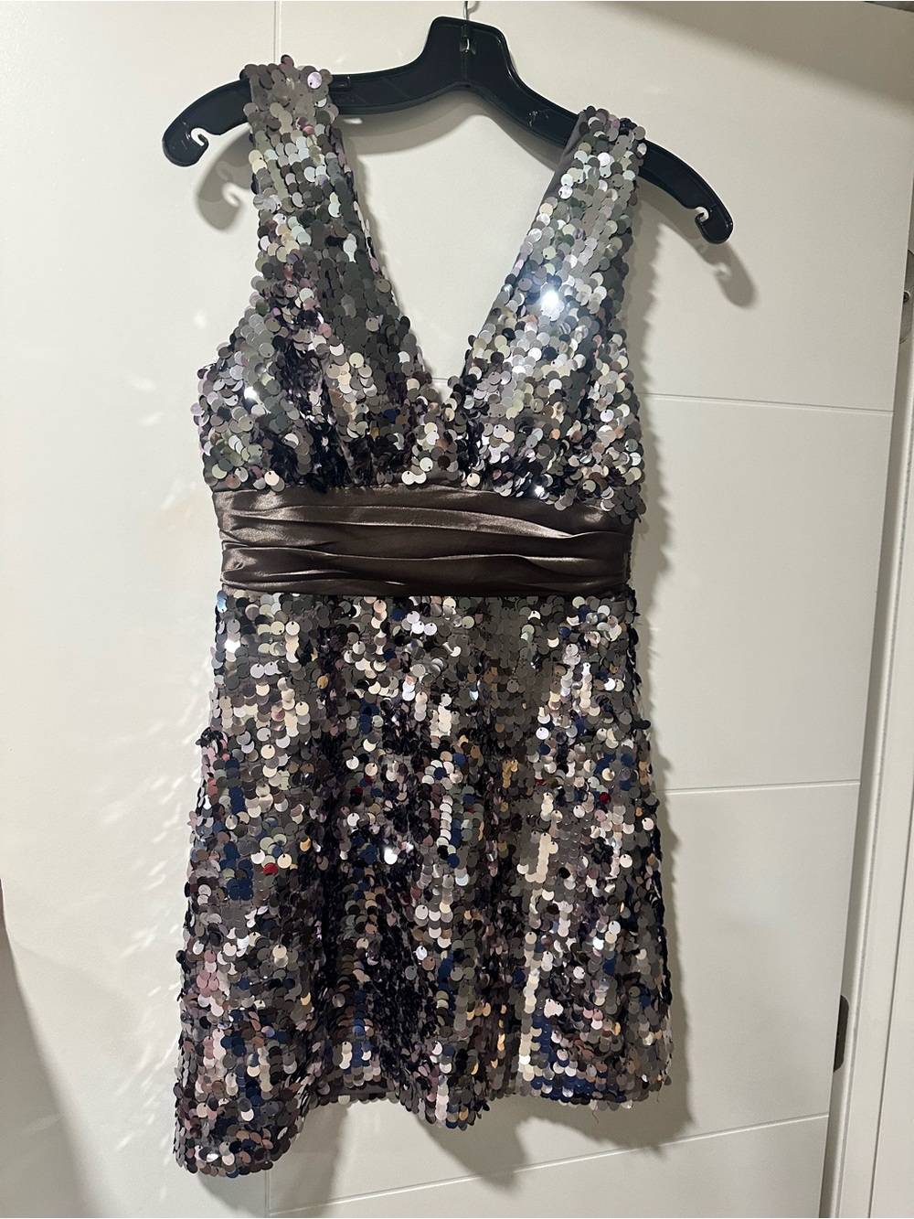 Forever 21 Silver Sequin V-Neck Party Dress
